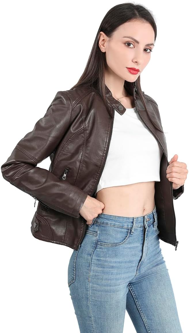 Giacca in pelle autunnale da donna | corta, con tasche con cerniera
