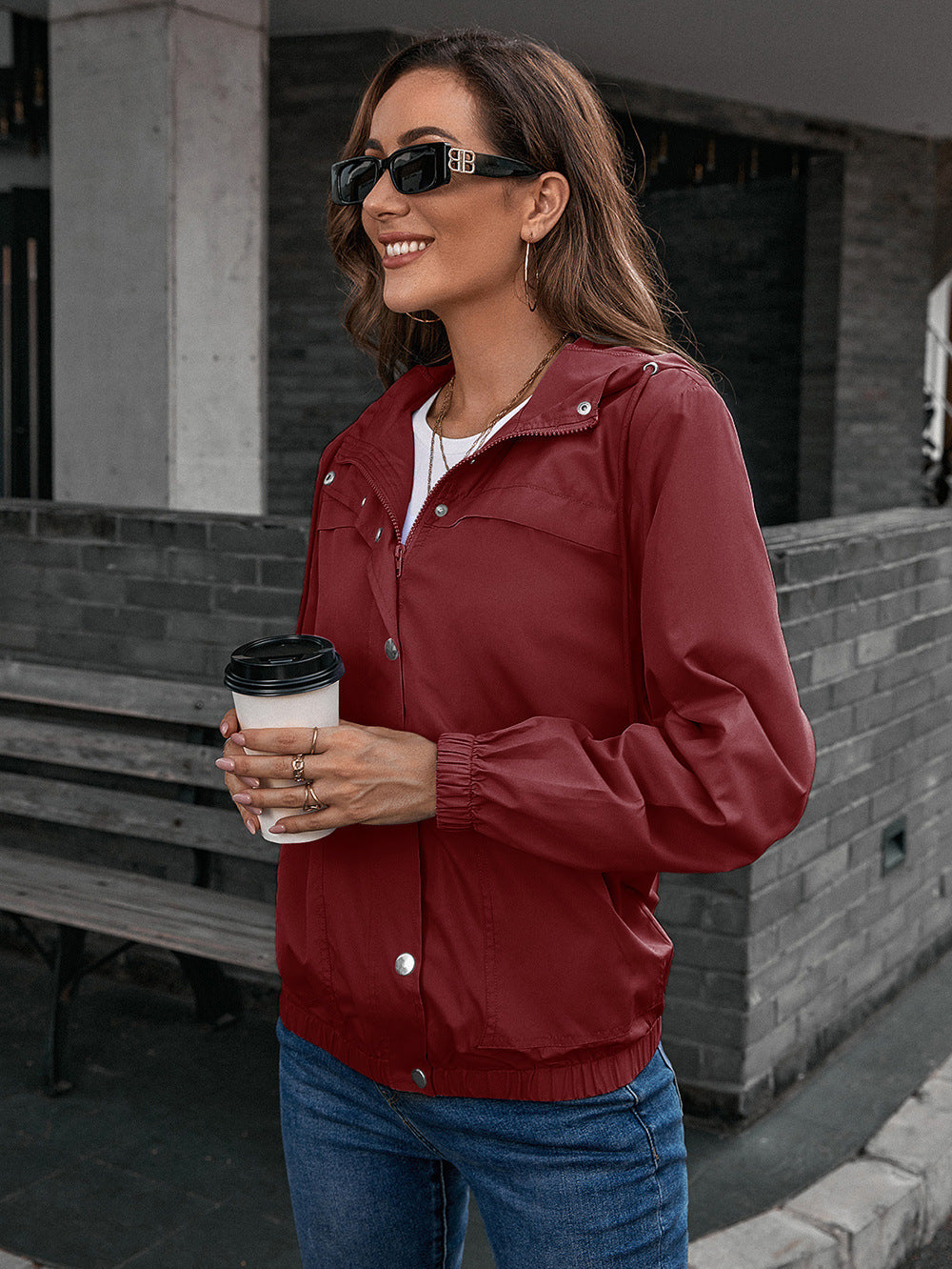 Giacca primaverile da donna | Corta, con cappuccio
