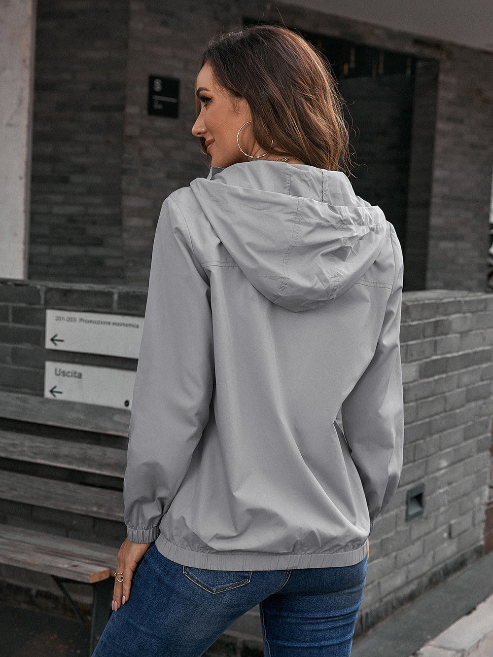 Giacca primaverile da donna | Corta, con cappuccio