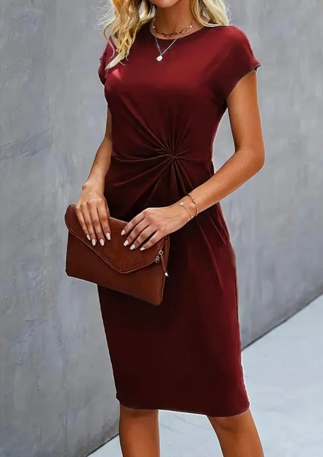 Abito estivo elegante da donna sagomato con twist | Midi