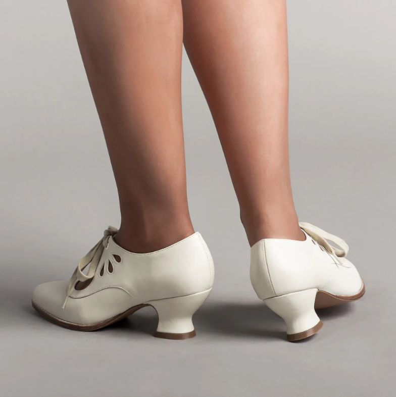Scarpe Eleganti con Tacco | Chiusura con Lacci