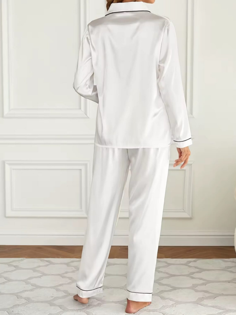 Dames luxe satijnen pyjama set | Lange mouwen knoopsluiting