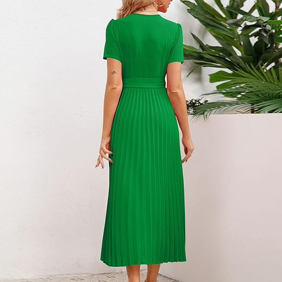 Abito estivo elegante da donna con plissé e cintura | Midi