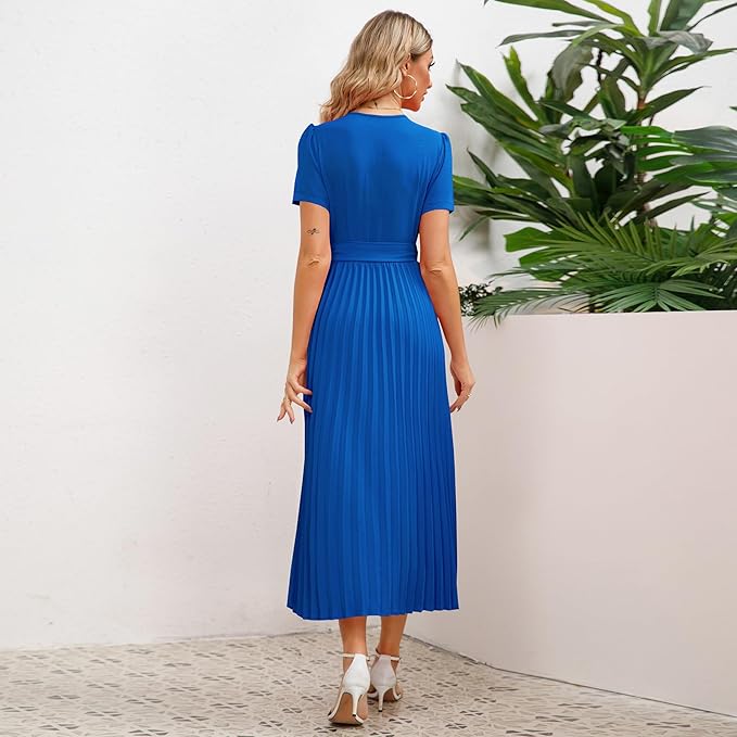 Abito estivo elegante da donna con plissé e cintura | Midi