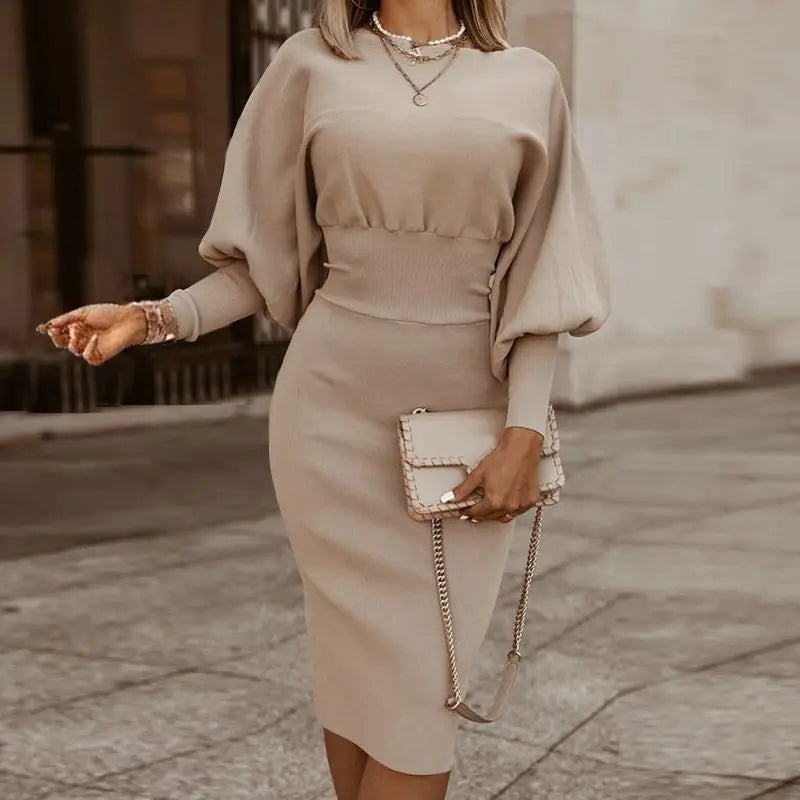 Dames Gebreide elegante trui-jurk met vleermuismouwen | Midi