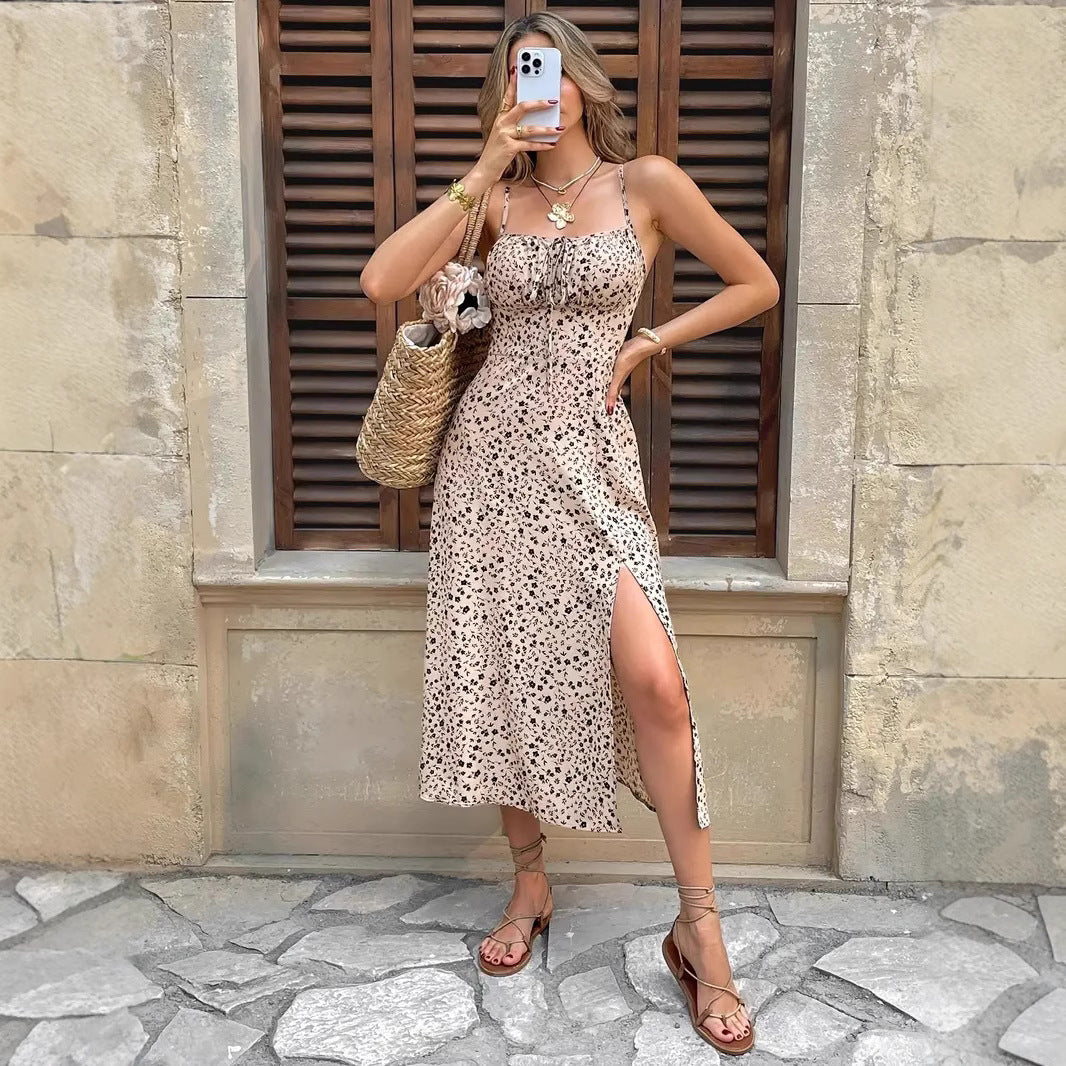 Abito estivo da donna sfiancato e arioso con spacco | Midi