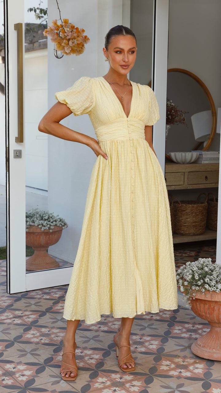 Abito estivo elegante da donna con dettagli a bottoni | Maxi