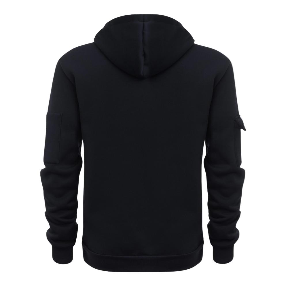 Zwarte hoodie met capuchon, lange mouwen en zak op de mouw. Comfortabele unisex trui, ideaal voor casual en sportieve outfits.